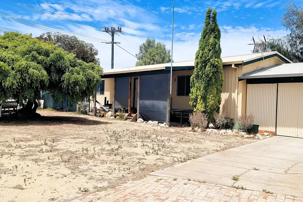86 Cockram Street, Lancelin, WA 6044