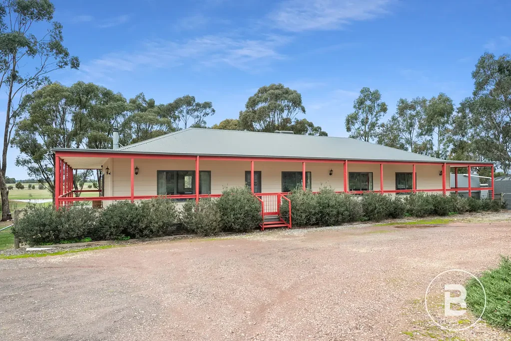 Woodvale 4房  RARE COUNTRY LIFESTYLE OPPORTUNITY ON ACERAGE