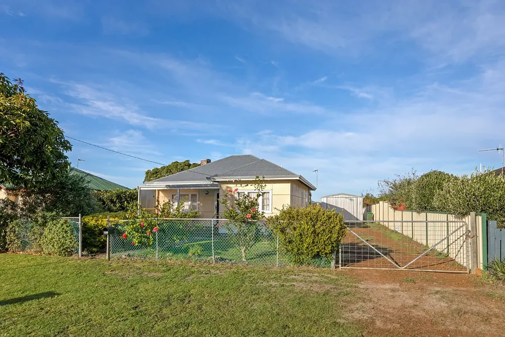 109 Angove Road, Spencer Park, WA 6330