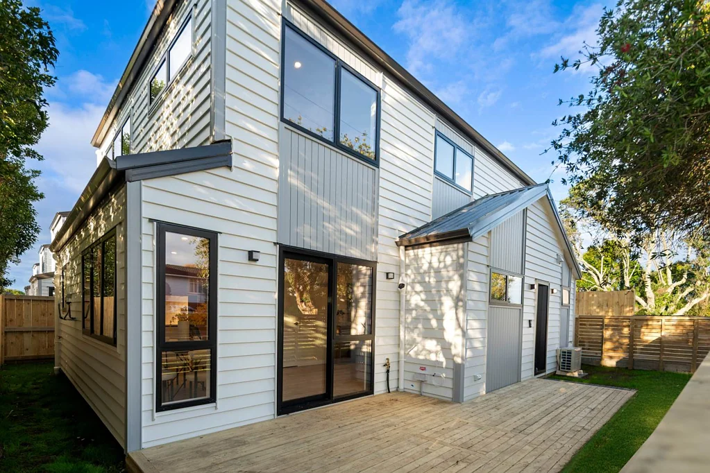 8A Deuxberry Avenue, Northcote, North Shore City, Auckland