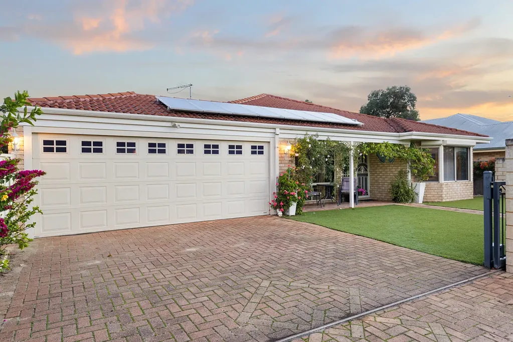 Landsdale 4chambre Affordable Family Living on a Generous 602sqm Block in Landsdale!