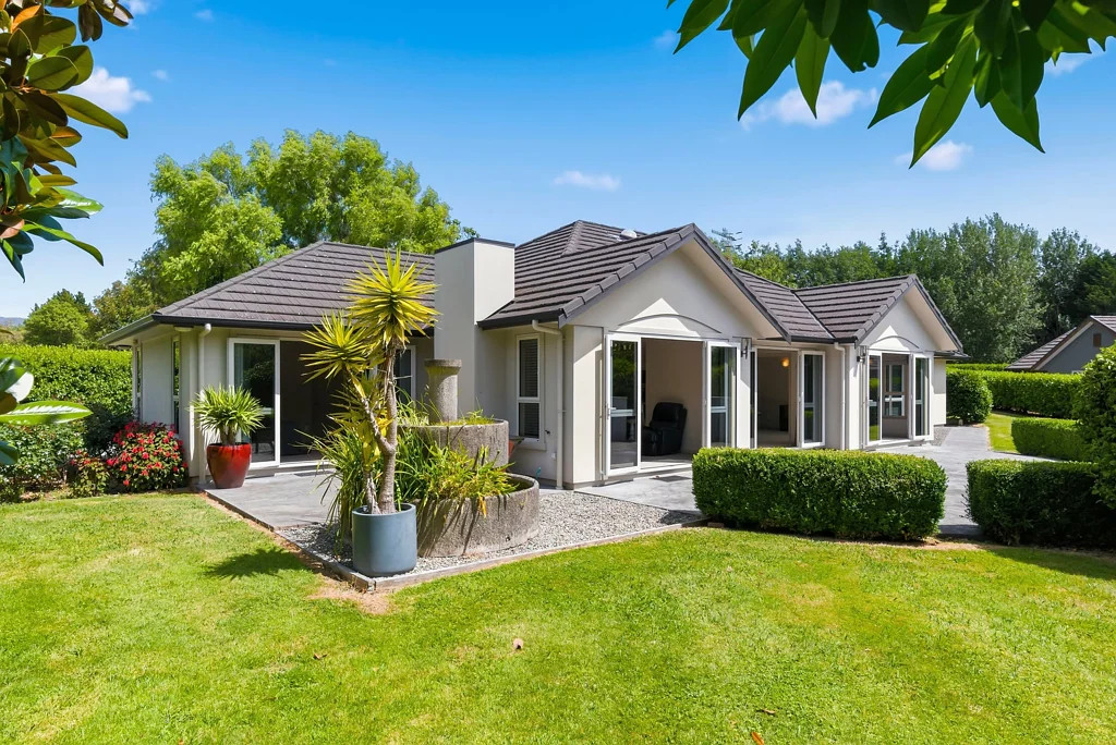 Ohau 4 Bedroom What a cracker