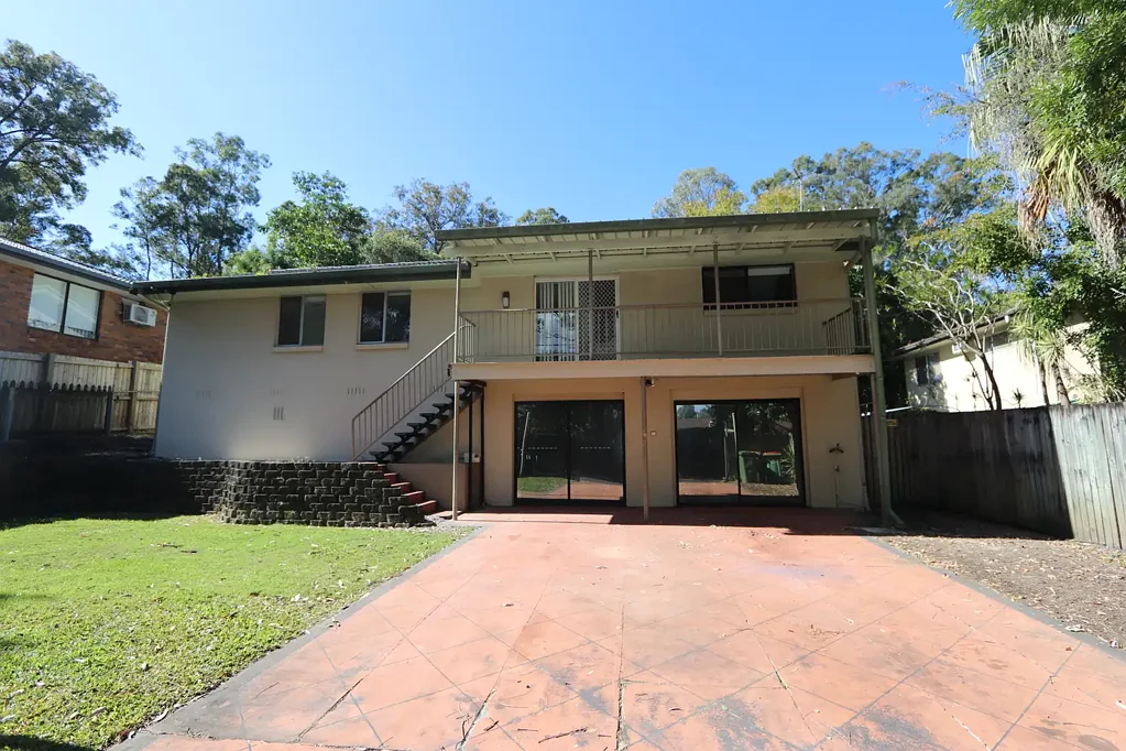 Practical Family Home in Convenient Location