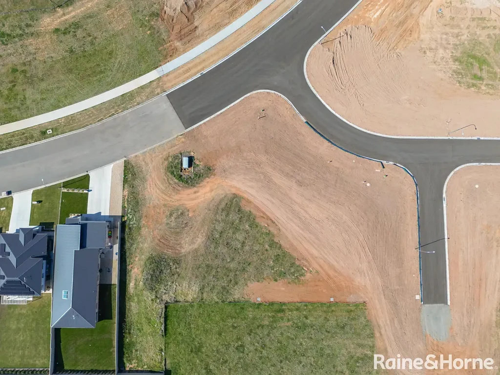 227 Lawrence Drive (Lot 202), Kelso, NSW 2795