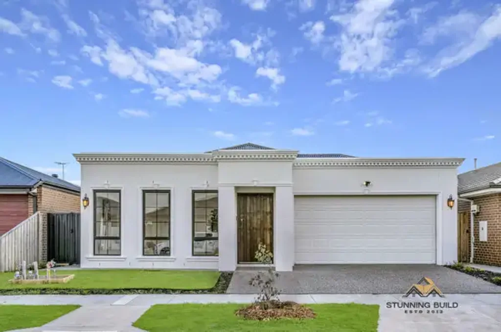 Beveridge 4Kwarto French-Inspired Elegance. Contemporary Luxury. A Home Designed to Impress..!!
