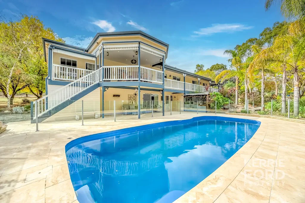Hazelwood North 4ห้องนอน The Ultimate Retreat - Hazelwood North