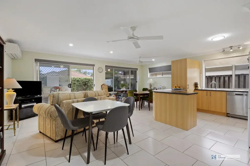 Banora Point 3chambre Freestanding Home Offering Comfort, Space & Convenience