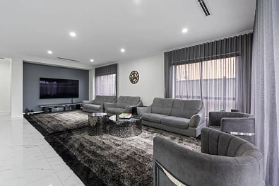 9 KOOMBA CRESCENT, Greenvale, VIC 3059, 4 rūma, 2 rūma horoi, House