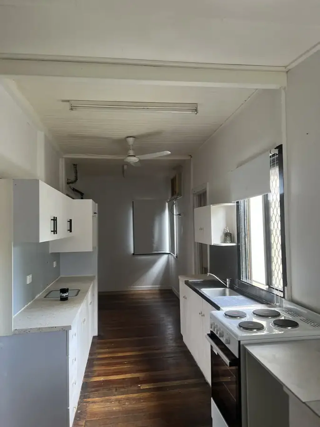 रसोईघर - Address Withheld, Mareeba, QLD 4880