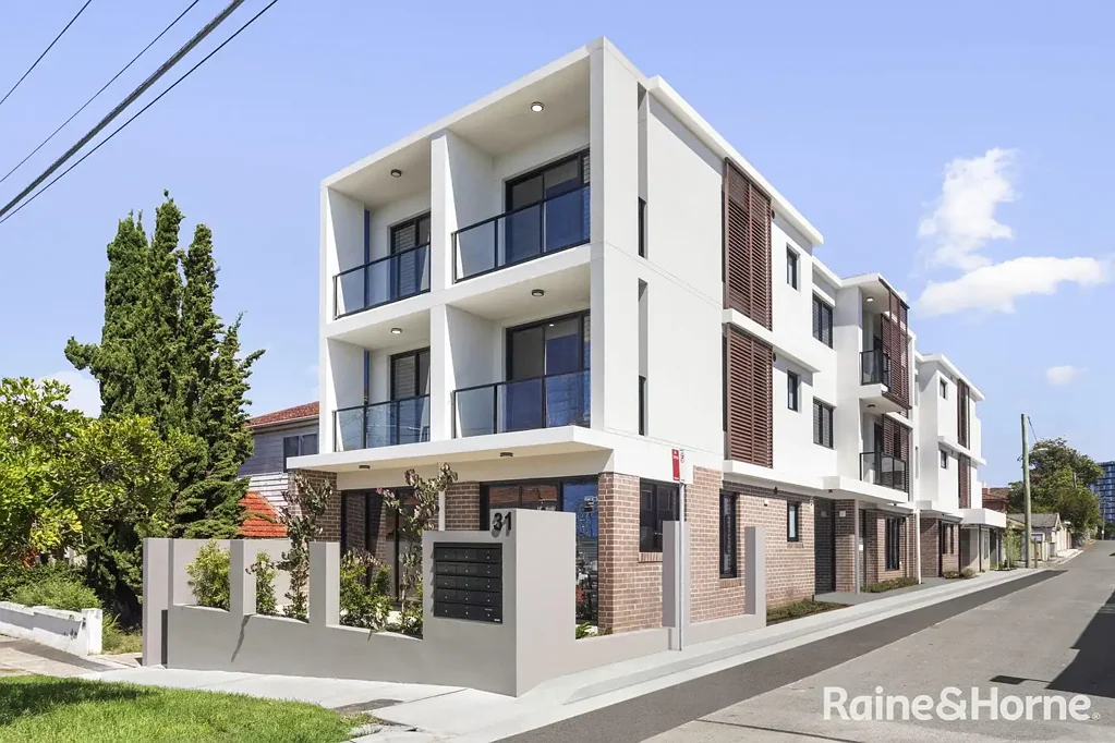 Brand New Studio Apartment - Moments to UNSW and Anzac Parade - 3 apartments available!