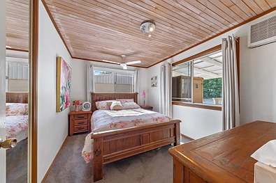 9 Riverview Drive, Mount Julian, QLD 4800, 8 Schlafzimmer, 3 Badezimmer, House