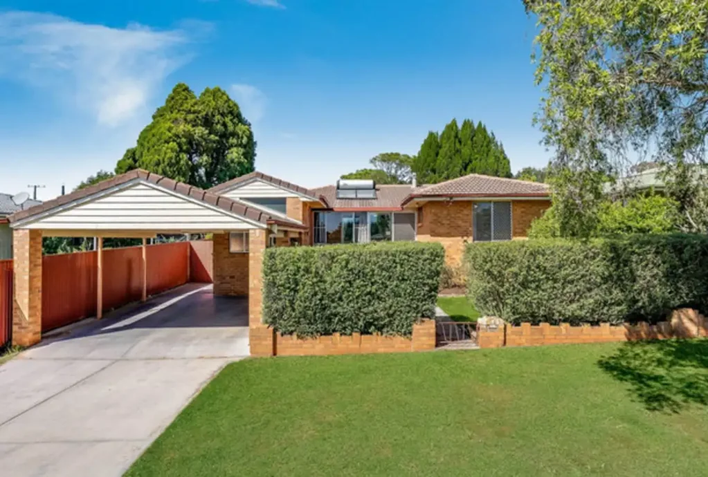 4 Boronia Street, Centenary Heights, QLD 4350