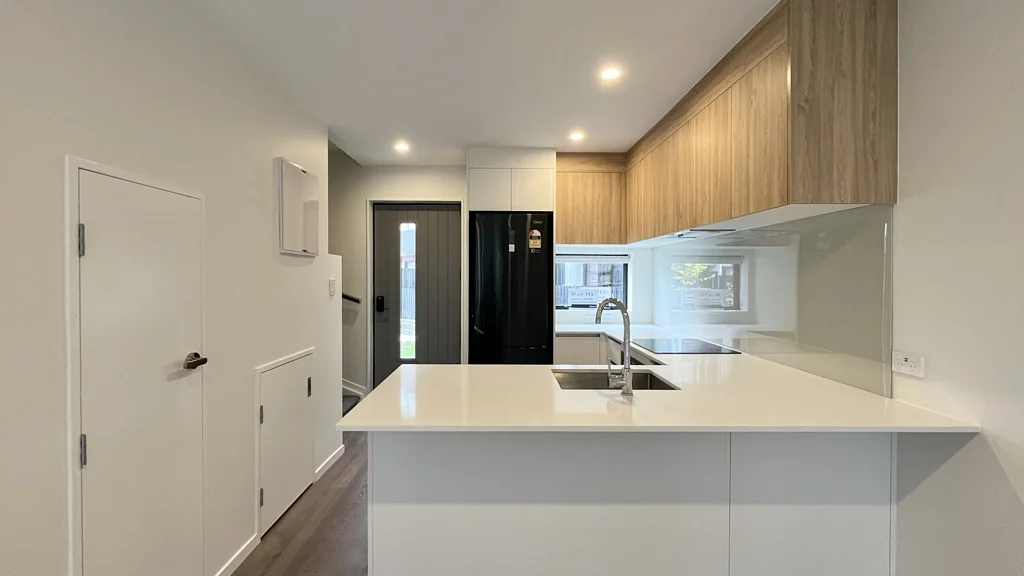 Glen Eden, 4 bedrooms
