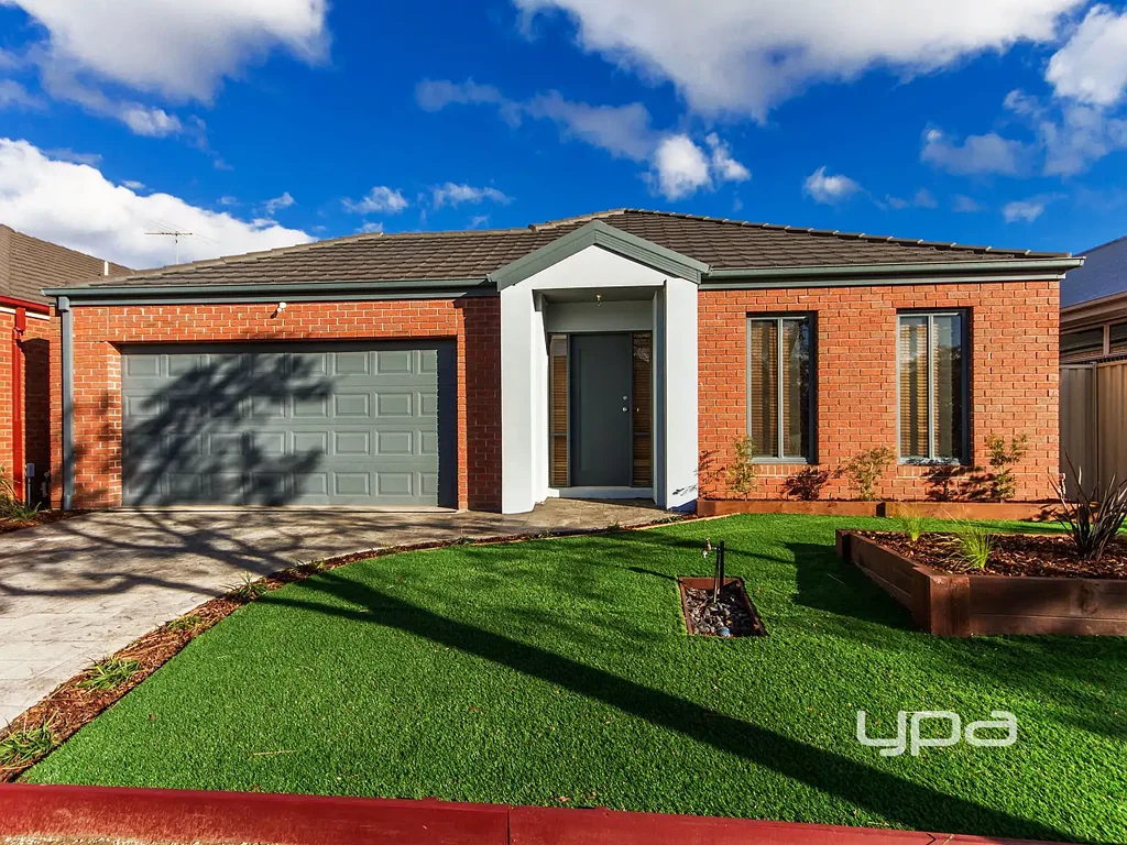 5 Great Barr Crescent, Caroline Springs, VIC 3023