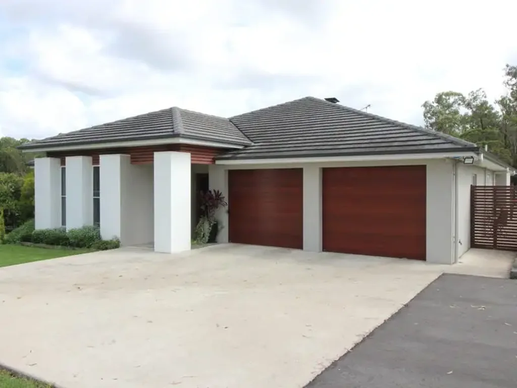 1 Acre, Executive home with study, theatre room, Double garage, single garage, large shed