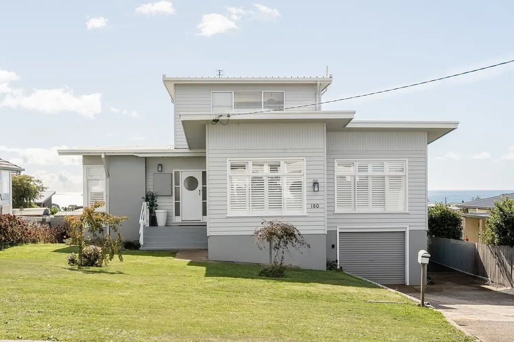 Devonport 3房  Elevated Living with Unrivalled 360° Views