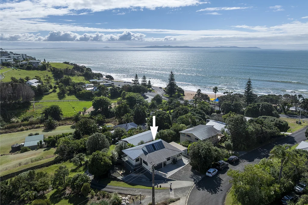Cable Bay 4房  Motivated Vendor — Coastal Opportunity