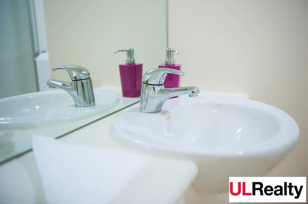Carlton 1Kwarto Superior apartment priced $190-205,000