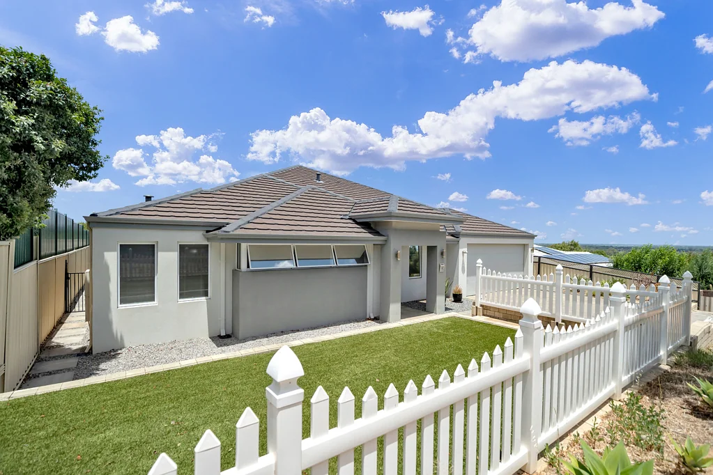 9 Ashley Drive, Kelmscott, WA 6111
