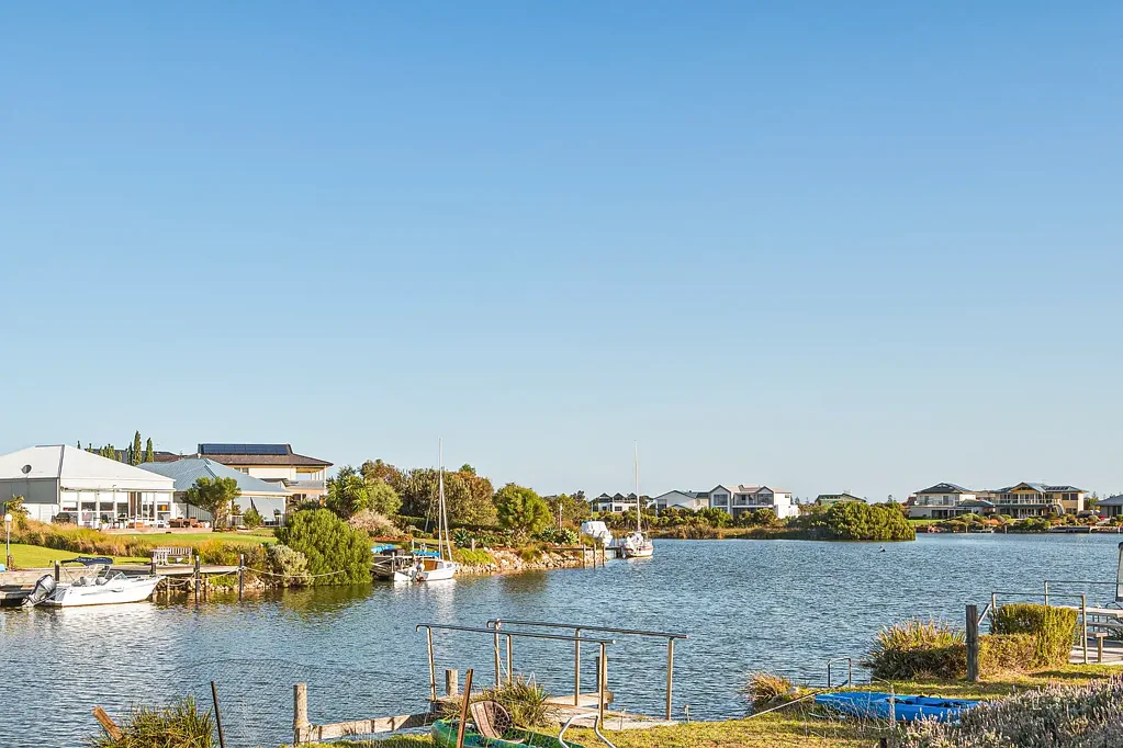 54 Providence Place, Hindmarsh Island, SA 5214