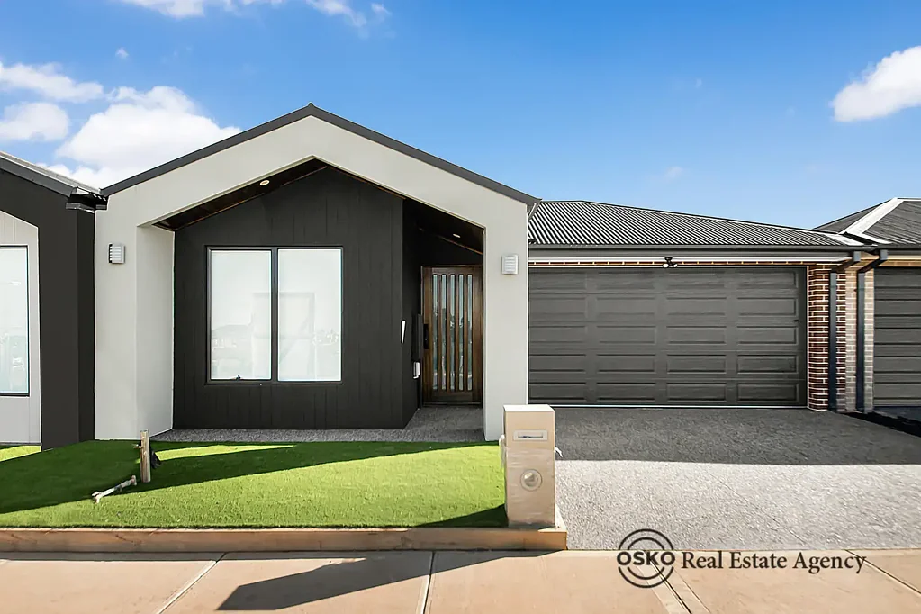 29 Paskas Drive, Fraser Rise, VIC 3336
