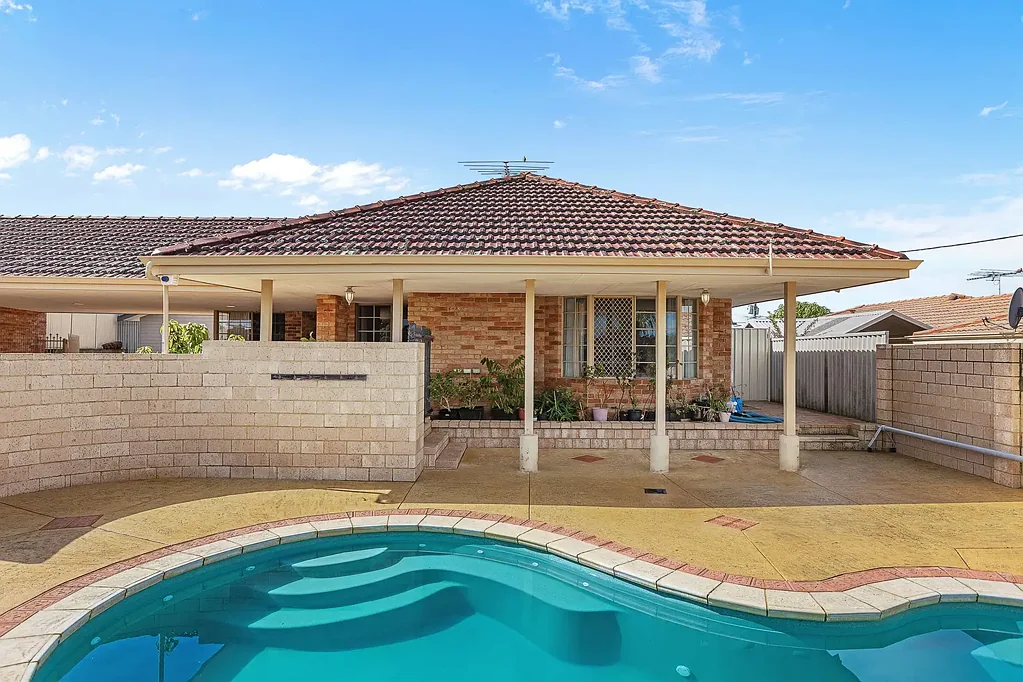 14 Berkshire Place, Kardinya, WA 6163