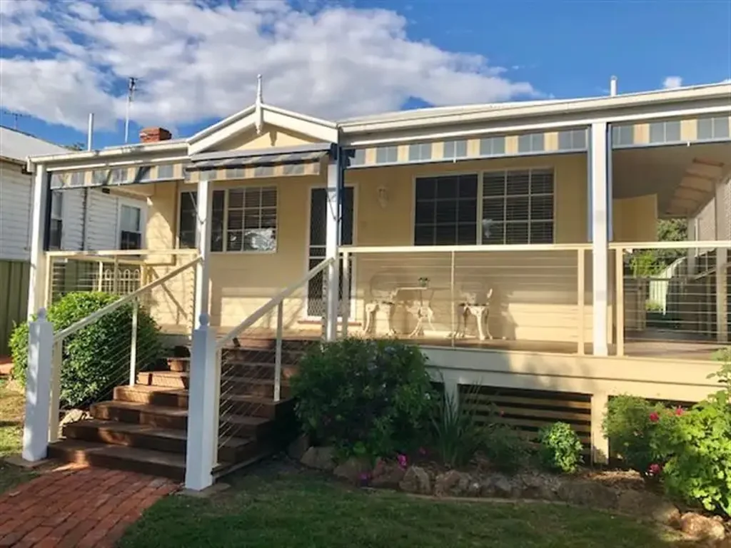 Two bedroom Immaculately presented Cottage in East Tamworth