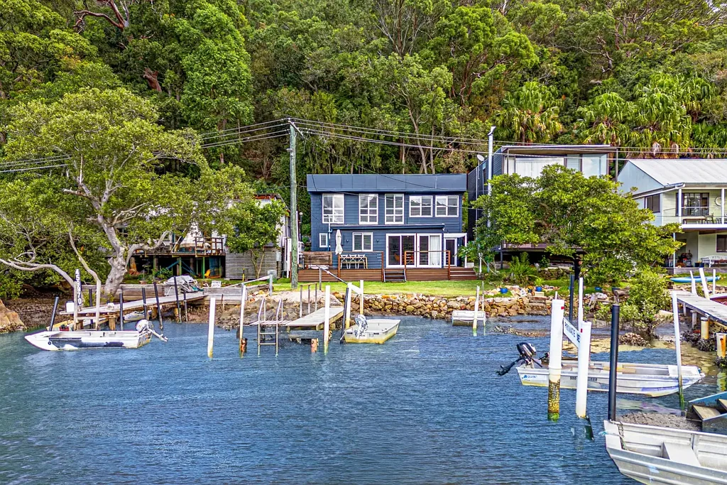 Patonga 4ห้องนอน Serene River Retreat on Patonga Creek
