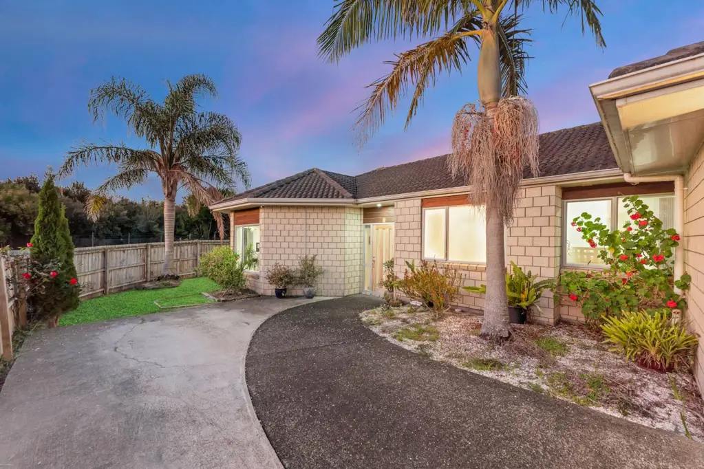 Papakura 4 Bedroom BRICK AND TILE DREAM HOME!
