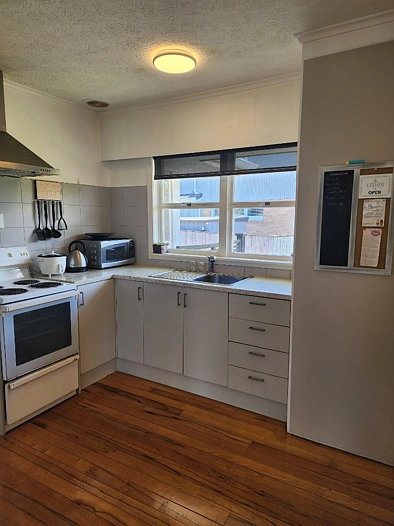 Tidy Two Bedroom Unit