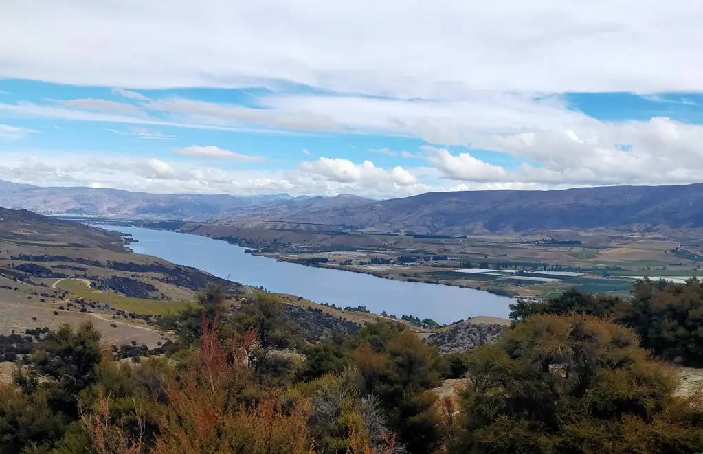 Cromwell Bendigo Hills Estate - Escape. Explore. Experience