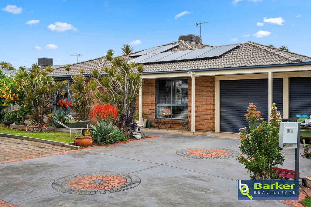 21 Stuart Drive, Craigmore, SA 5114