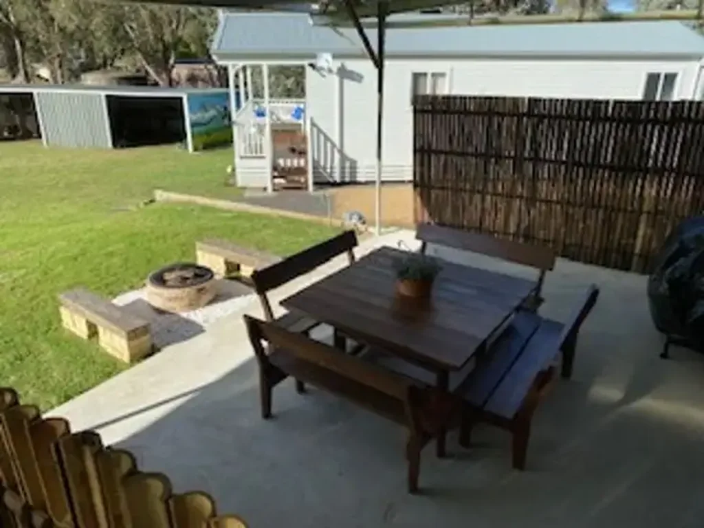 Escape to Peace & Space - Your Quiet Out-of-Town Retreat Awaits