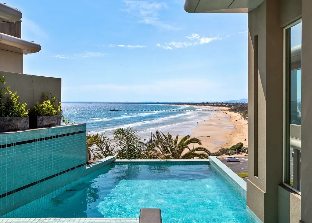 Frankston 5कमरा A Commanding Coastal Perspective