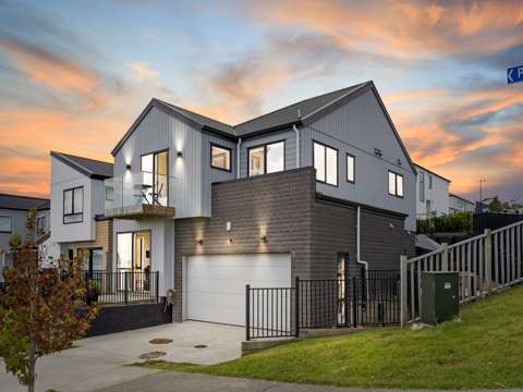 Silverdale 4房  Rare Corner Parkfront Site