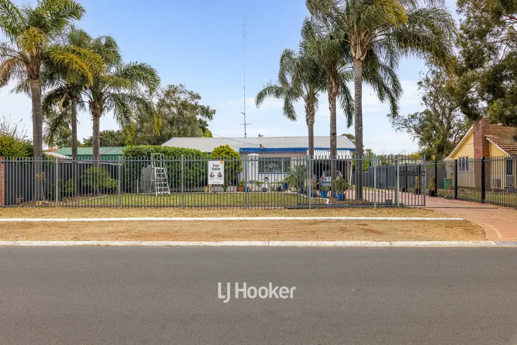 30 Yorla Road, Carey Park, WA 6230