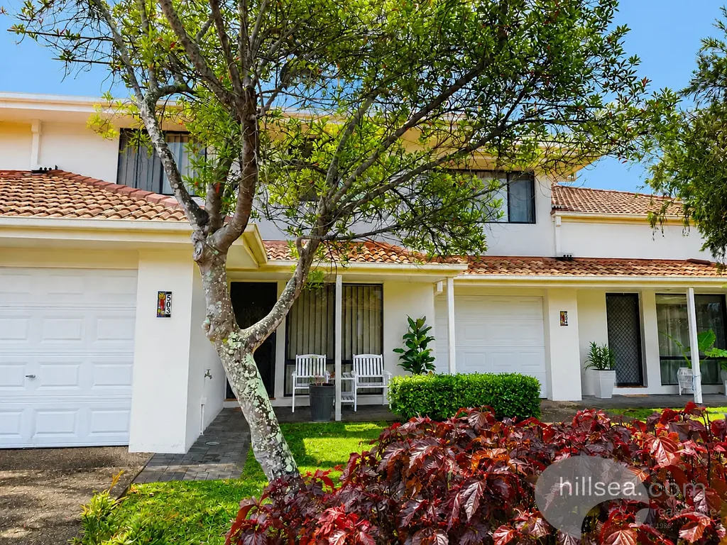 Arundel 3 Slaapkamer SECURE RESORT STYLE LIVING - THE PERFECT FIRST HOME IN ARUNDEL.