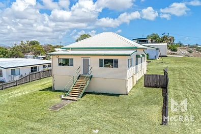 Bowen 3 Bedroom HUGE 1,113m2 LOT WITH OCEAN VIEWS