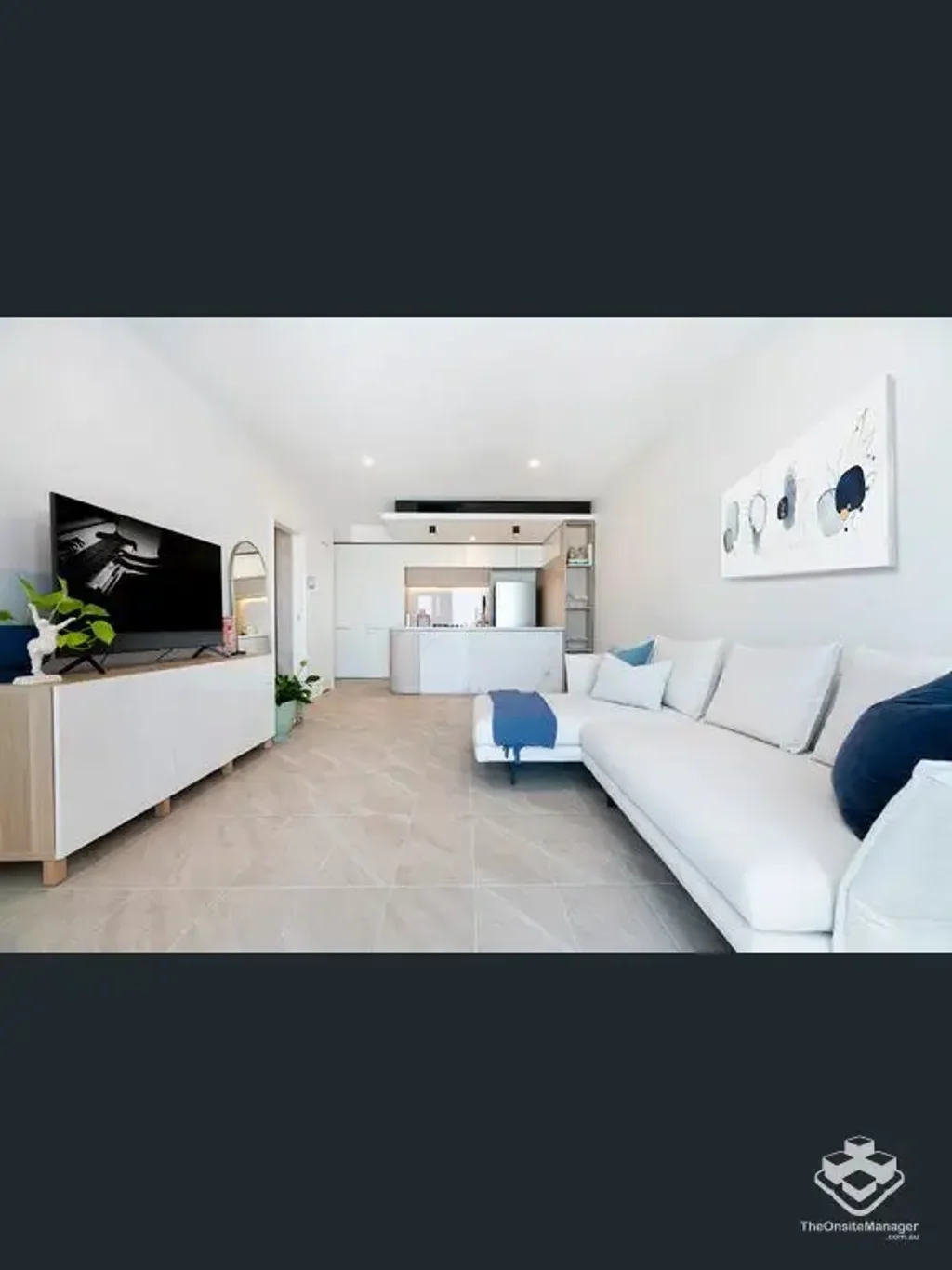 Beautiful furnished one bedroom unit