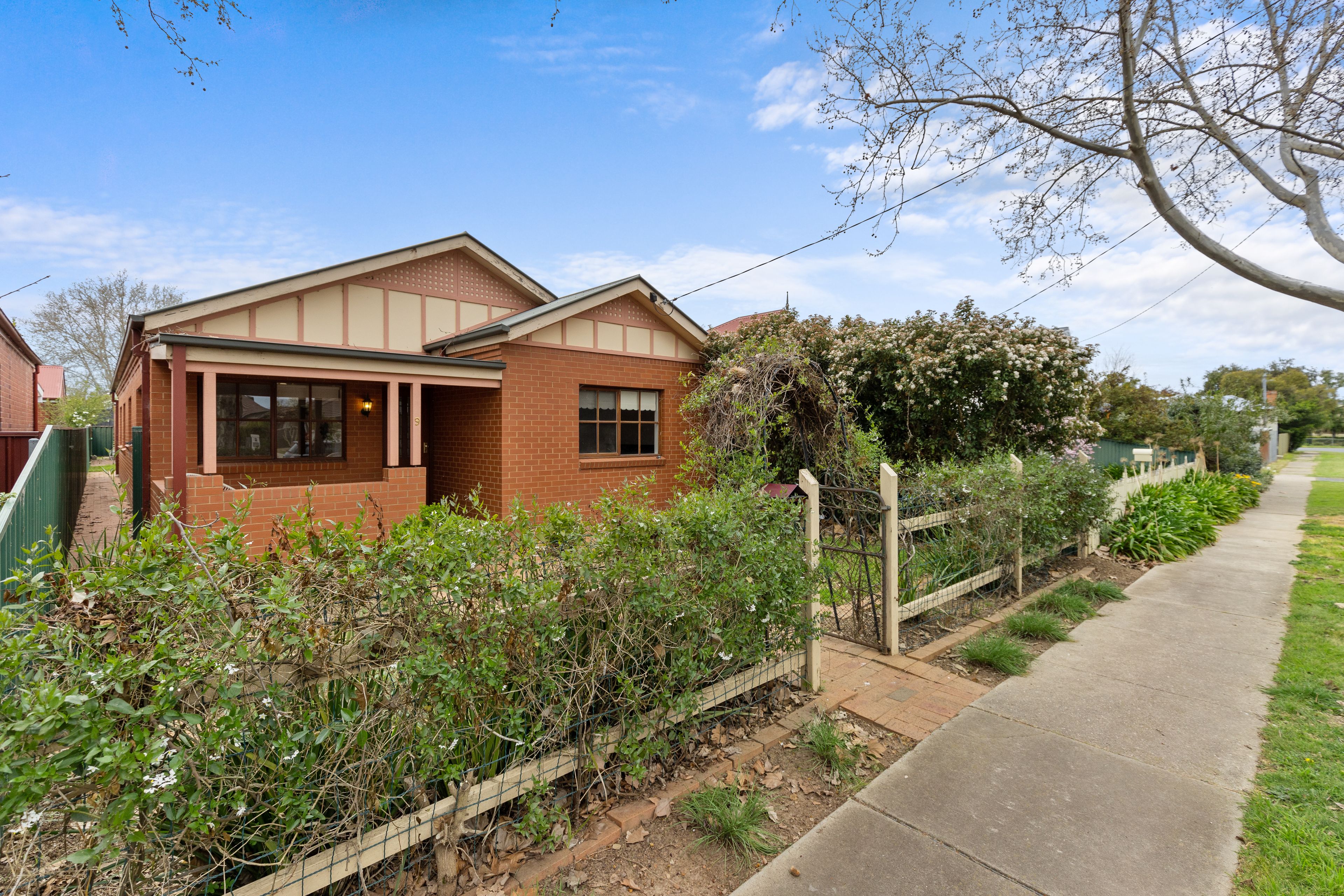 9 GOSSETT ST, WAGGA WAGGA NSW 2650, 0 غرف, 0 حمامات, House