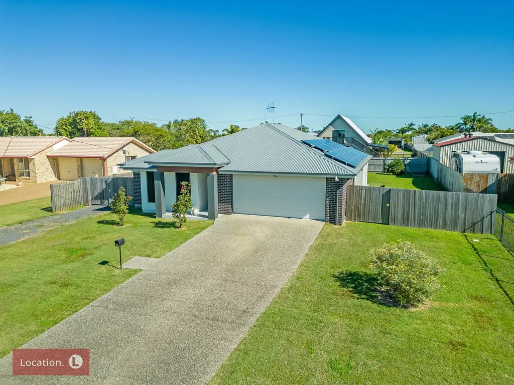 Burnett Heads 4 Bedroom PRISTINE COASTAL HOME WITH GLIMPSES OF OCEAN VIEWS!