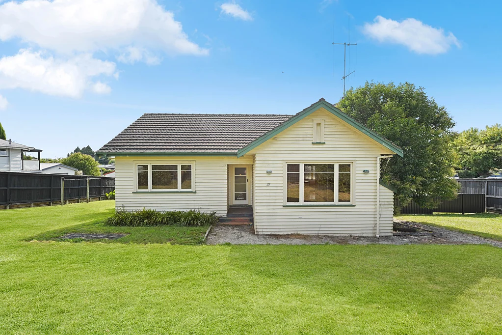 32 Forest Lake Road, Forest Lake, Hamilton, Waikato