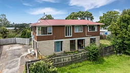 46 Allington Road, Massey