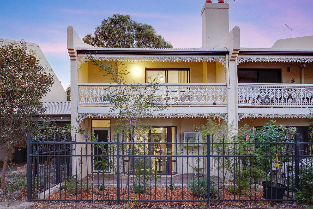 UNIT 11 57 THIRD AV, MOUNT LAWLEY WA 6050, 0 침실, 0 욕실, Townhouse