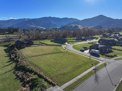 Hanmer Springs  One of a kind - premium corner section