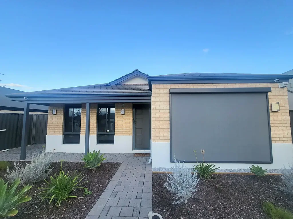 Modern Comfort & Space – Your Ideal Aveley Retreat