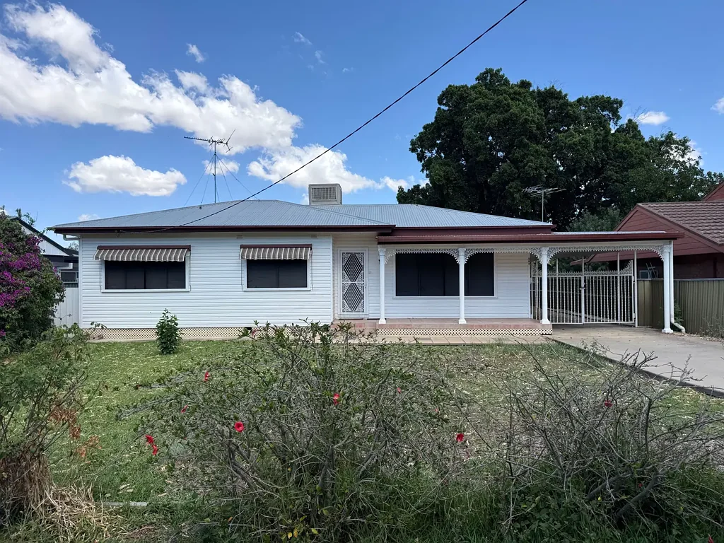 Moree 3房  FAMILY LIVING IN A FANTASTIC LOCATION