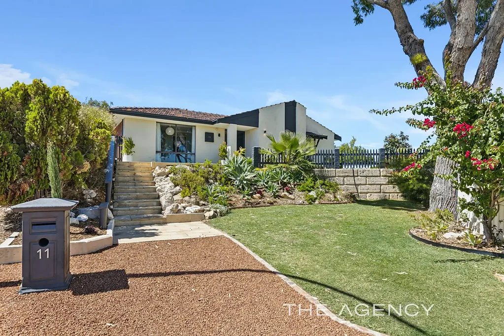 11 Cowrie Place, Mullaloo, WA 6027