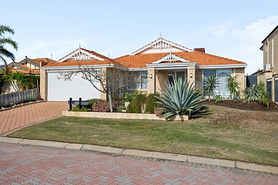 45 Deverall Square, Hillarys, WA 6025, 4 Bedrooms, 2 Bathrooms, House