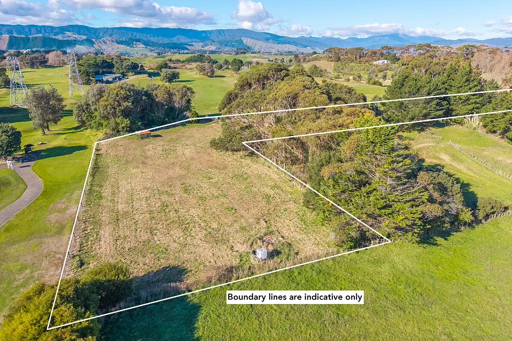 Otaki GLORIOUS HECTARE - NO COVENANTS